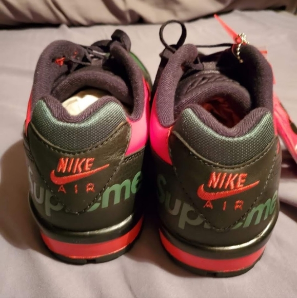 Nike Air Cross Trainer Low SUPREME 11.5 - Picture 2 of 5